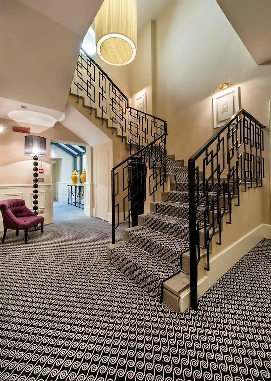 Cavalieri Palace Luxury Residences Florence Italy
