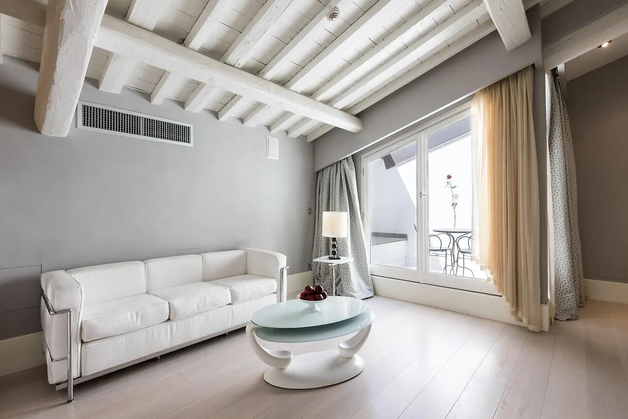 Cavalieri Palace Luxury Residences Florence 2*,  Italy
